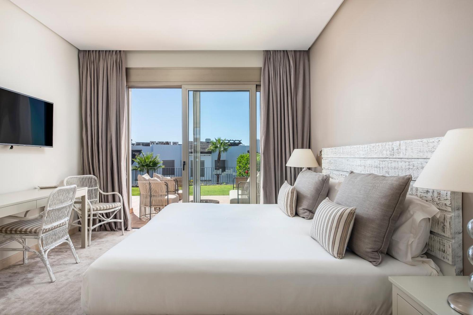 Hotel Terrazas De Abama 5*
